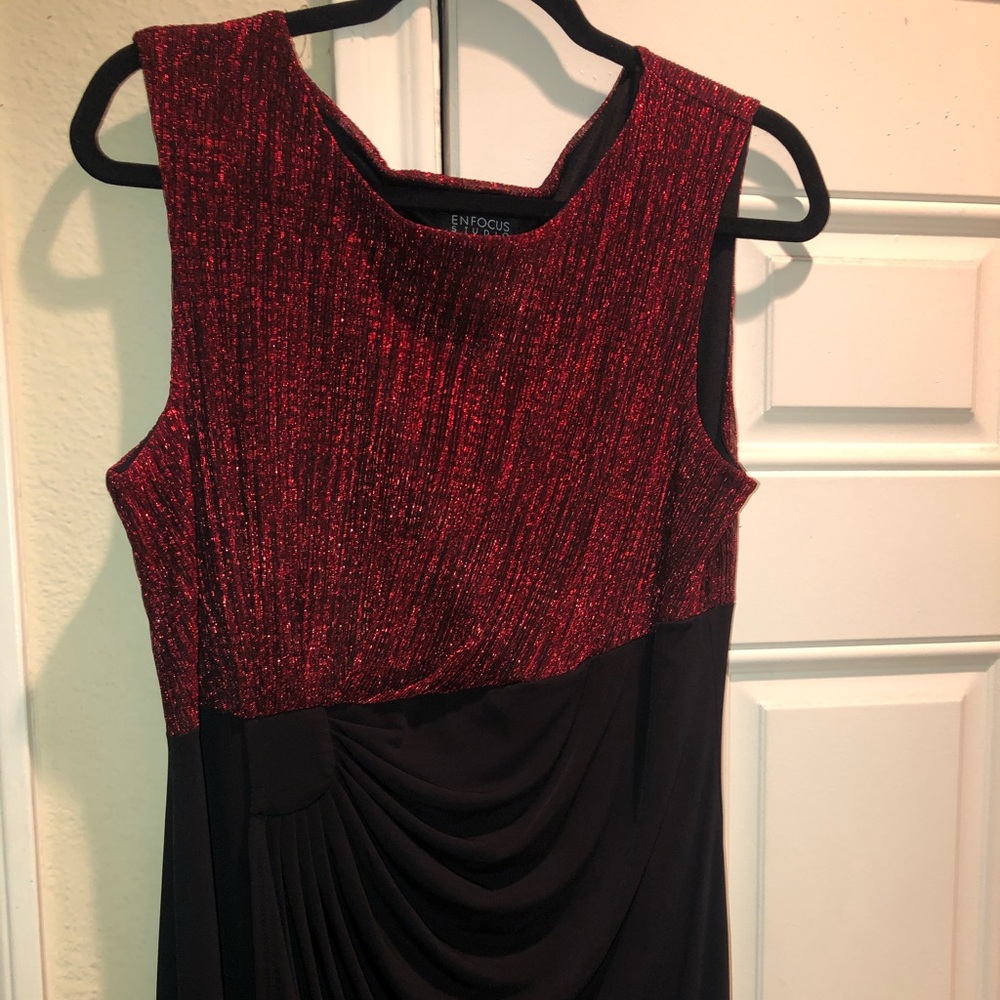 Dress - Picture 2 of 3